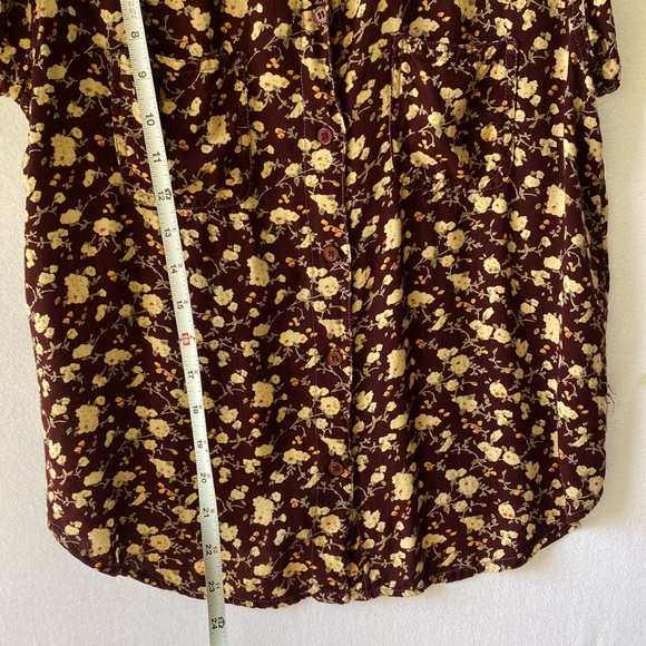 B.Bronson set of 2 button down tops size L - Picture 8 of 16